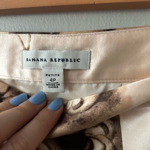 Banana republic silk blend printed skirt  4 - Picture 6 of 9